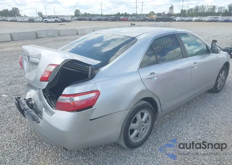 2009 Toyota Camry Le z USA, uszkodzony, nr VIN 4T1BE46K69U362524